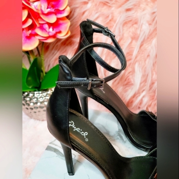 BLACK Buckle Strap Peep Toe - Picture 5 of 10